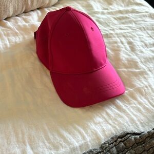 Lululemon fuchsia hat